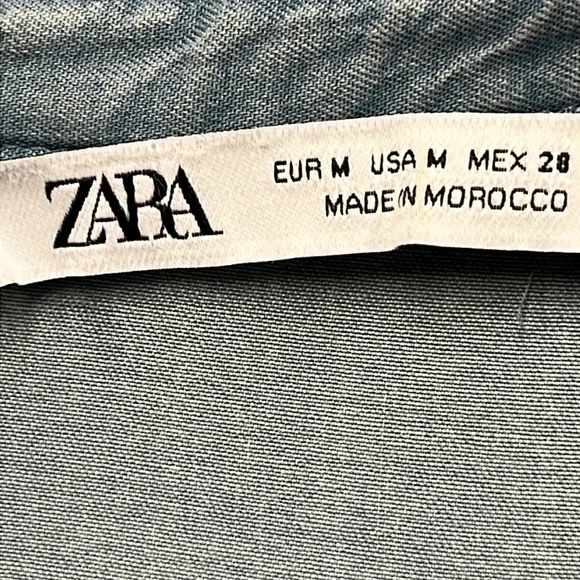 ZARA Boyfriend Shirt Casual Boho Coastal Denim Chambray V-Neck Tab SLV Tencel M - Picture 4 of 16